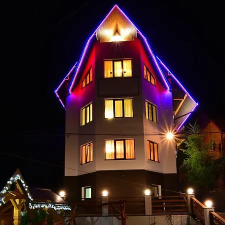 готельний комплекс парламент, Country house Yablunytsya