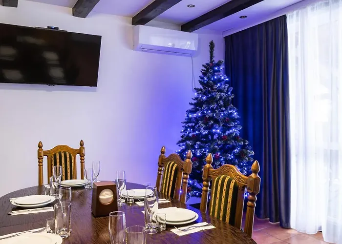 Country house готельний комплекс парламент,