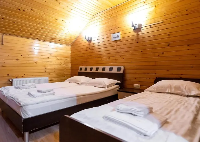 готельний комплекс парламент, Country house Yablunytsya