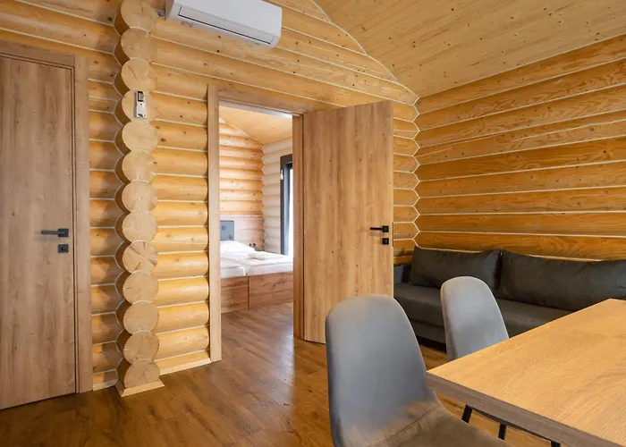 готельний комплекс парламент, Country house *