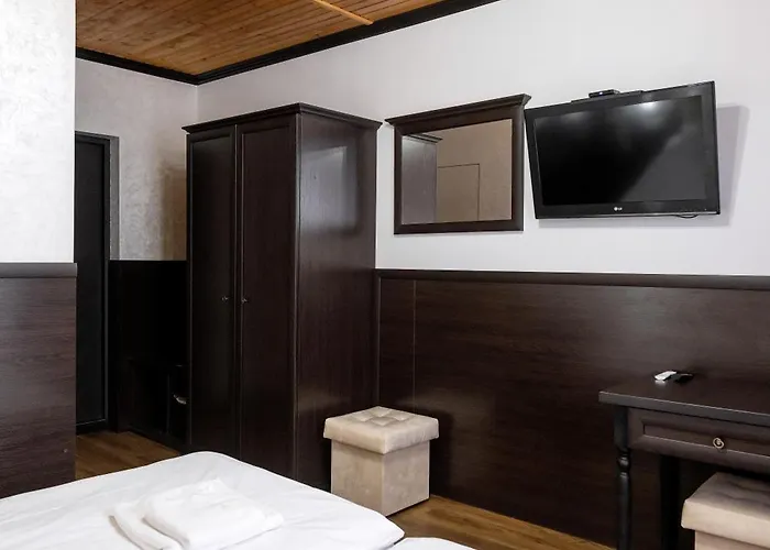 Country house готельний комплекс парламент, *