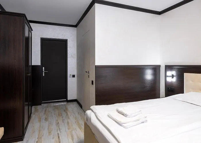 Country house готельний комплекс парламент, Yablunytsya