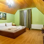 Casa rural готельний комплекс парламент,