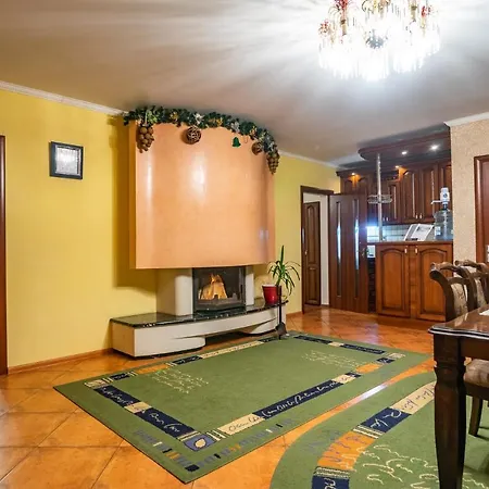 готельний комплекс парламент, Летний дом