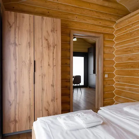 Летний дом готельний комплекс парламент, *