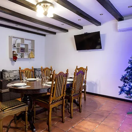 готельний комплекс парламент, *