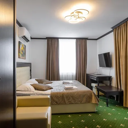 готельний комплекс парламент, * Яблоница