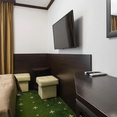 Летний дом готельний комплекс парламент, *