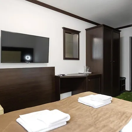 готельний комплекс парламент, * Яблоница