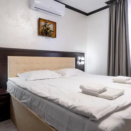 готельний комплекс парламент, * Яблоница