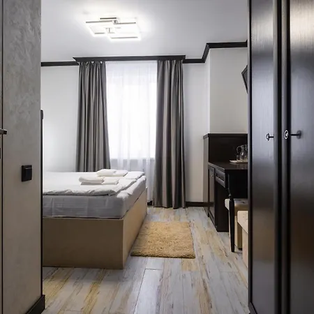 Летний дом готельний комплекс парламент,